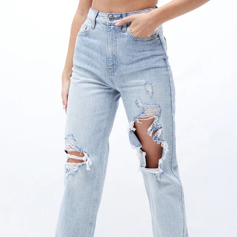 Pacsun Really Ripped Boyfriend Jean’s